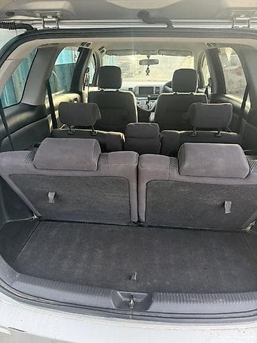 m5 g30: Toyota WISH: 2003 г., Автомат, Бензин, Минивэн — 6