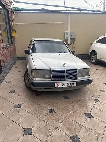 коврик мерседес: Mercedes-Benz W124: 1991 г., 2 л, Механика, Бензин, Седан — 6