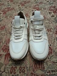 свадебные платья в бишкеке цены на прокат: Продаётся новый кожаный красовка.Размер 44-45.(Турция). цена 5тысяч — 1