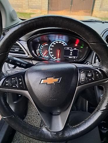 rd 1: Chevrolet Spark: 2018 г., 1 л, Автомат, Бензин, Хэтчбэк — 10