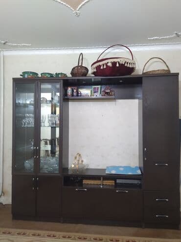 продам офисную мебель бу: Стенка(горка) — 1