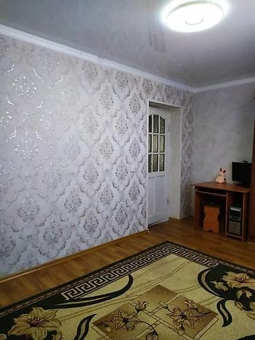 Кыймылсыз мүлк: 🏡 Продается 5-комнатный кирпичный дом с верандой и садом! 📍 Район: АЮ — 10