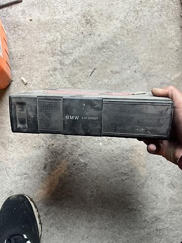 бив е39: Автомобильная аудиосистема BMW Е39 CD changer и усилитель звука — 2