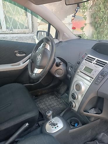 mini coper: Toyota Yaris: 2008 г., 1.3 л, Робот, Бензин, Хэтчбэк — 5