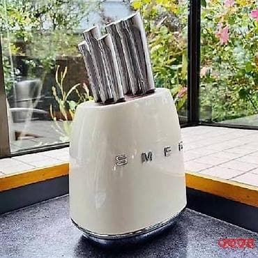Набор кухонных ножей SMEG в подставке - Комплект универсальных ножей