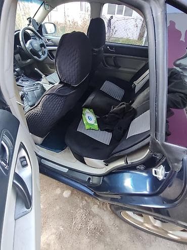 b class: Subaru Legacy: 2003 г., 3 л, Автомат, Бензин, Седан — 3