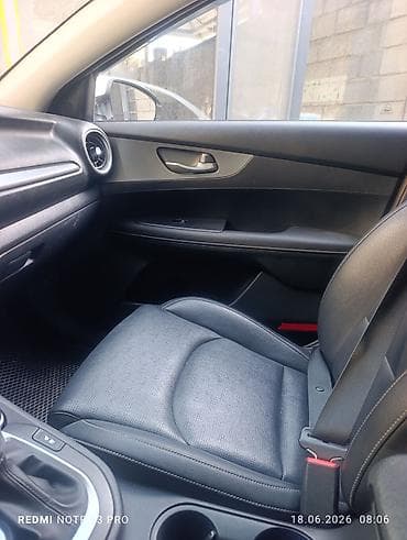 e2 byd: Kia K3: 2020 г., 1.6 л, Автомат, Бензин, Седан — 4