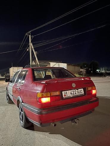Volkswagen Vento: 1992 г., 1.8 л, Механика, Бензин, Седан — 3
