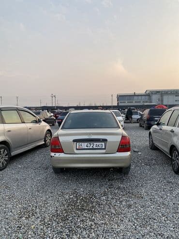 вента талас: Mazda 323: 2000 г., 1.5 л, Механика, Бензин, Седан — 1