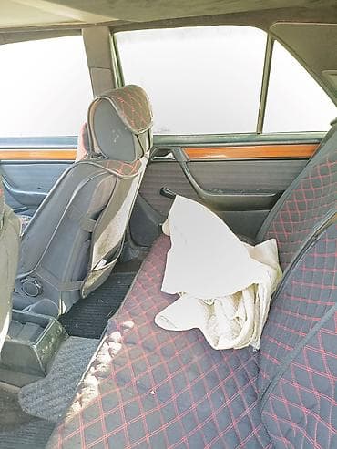 210 cdi: Mercedes-Benz W124: 1993 г., 2.3 л, Механика, Бензин, Седан — 2