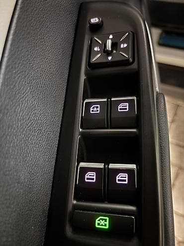 Продажа авто: Weltmeister EX5, 2021 г., 84900 км, 4WD, полный, В наличии — 10