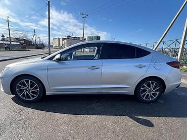elentra: Hyundai Elantra: 2019 г., 1.6 л, Автомат, Бензин, Седан — 4