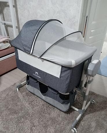 детская обувь для девочек: Детская приставная кроватка, С колесиками, цвет - Серый — 4