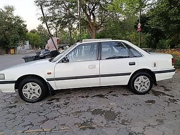 крути шторм: Mazda 626: 1988 г., 2 л, Механика, Бензин, Седан — 6