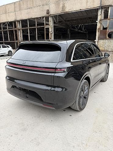 wuling mini ev: Lixiang L6: 2025 г., 1.5 л, Автомат, Гибрид, Кроссовер — 9