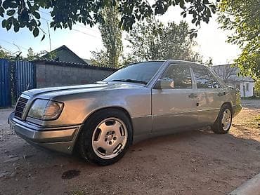 набор ключей для автомобиля б у: Mercedes-Benz W124: 1993 г., 2.2 л, Механика, Бензин, Седан — 6