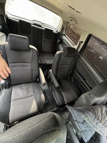 бампера на гольф 2: Toyota WISH: 2003 г., 2 л, Автомат, Бензин, Универсал — 4