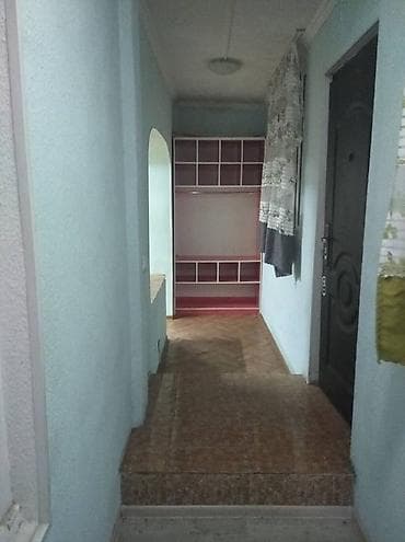 студия на аренду: . Сдаю 2-комн. в цокольном помещении, вход отдельный под квартиру — 6