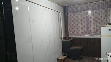 үй жер: Времянка сатылат Ак Ордо 2 ден . Ахунбаева Тагай Бий жакта. Точный — 5