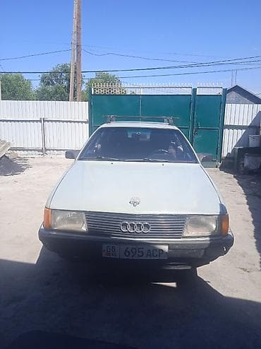 авто бесплатно: Audi 100: 1985 г., Механика, Бензин, Седан — 3