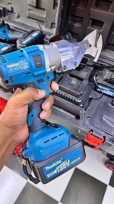 куплю листы: Аккумуляторные ножницы по листовому металлу Makita - Тип — 1