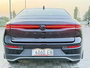 prius plus: Toyota Crown: 2025 г., 2.5 л, Вариатор, Гибрид, Кроссовер — 10