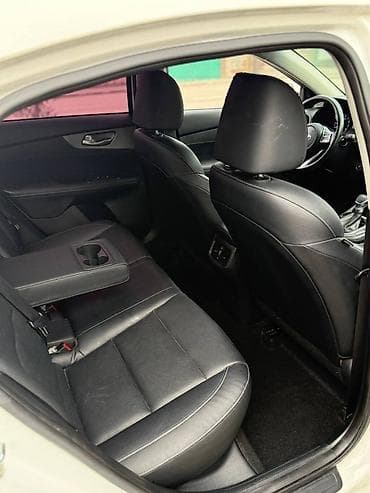 продаю киа бишкеке: Kia K3: 2019 г., Седан — 7