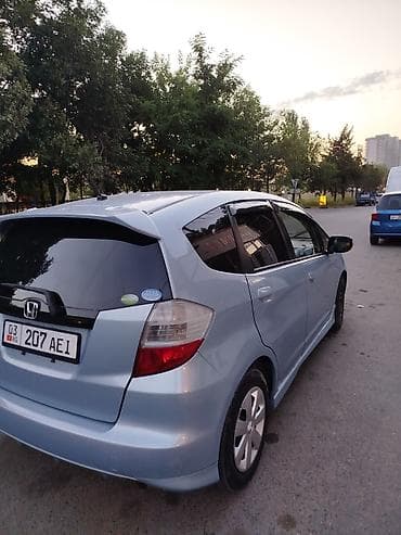 кок талаа: Honda Fit: 2008 г., Автомат, Бензин, Хетчбек — 5