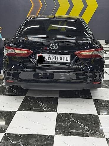 Продажа авто: Toyota Camry: 2021 г., 2.5 л, Автомат, Гибрид, Седан — 2