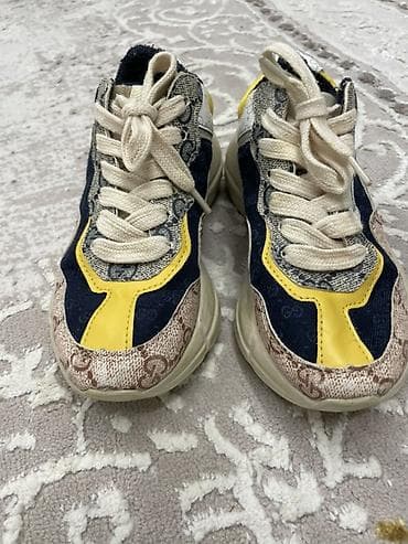 красовки гучи: Кроссовки в стиле dad-shoes с массивной подошвой.


Размер 29 — 3