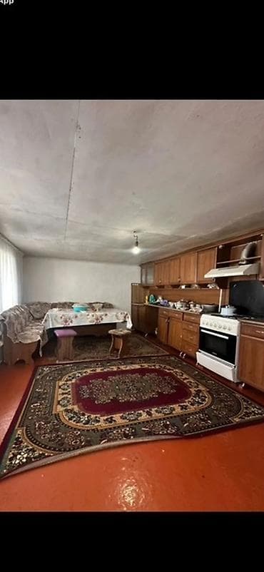 квартира ош суточный: 60 м², 3 комнаты, Забор, огорожен — 4