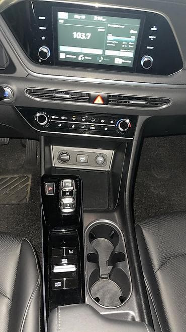 южный: Hyundai Sonata: 2019 г., 2 л, Автомат, Газ, Седан — 5