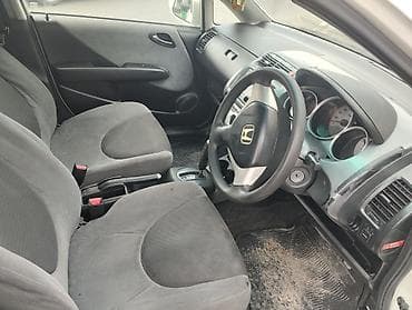 полики фит: Honda Fit: 2004 г., 1.3 л, Вариатор, Бензин, Хэтчбэк — 7