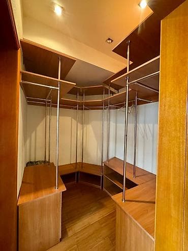 red centr: 4 комнаты, 203 м², Индивидуалка, 3 этаж — 2