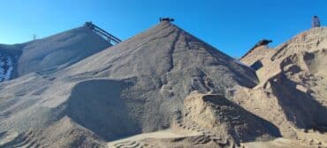 техника для сада: Щебень и песок для строительных работ песок мытый 450 сом за тонну — 4