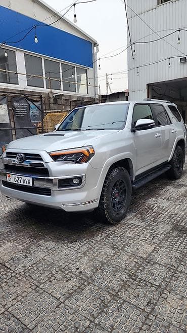 tayota 4 runner: Toyota 4Runner: 2021 г., 4 л, Автомат, Бензин, Внедорожник — 8