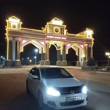 Унаа сатуу: Volkswagen Polo: 2013 г., 1.6 л, Кол менен иштөөчү, Бензин, Седан — 6