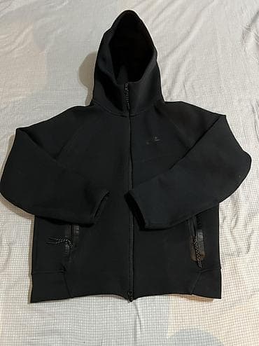 Флиска Nike Tech Fleece, Размер: M Цвет: черный На рост 165-170 Носил