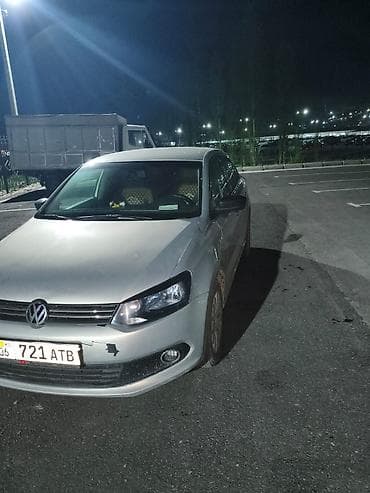сr v: Volkswagen Polo: 2013 г., 1.6 л, Ручные, Бензин, Седан — 4