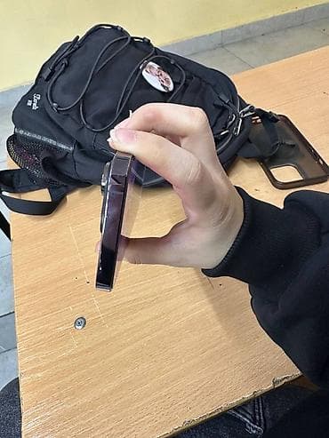 Apple iPhone: IPhone 14 Pro, Deep Purple, 76 % — 8