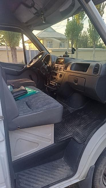 k5 2011: Грузовик, Mercedes-Benz, Стандарт, 3 т, Б/у — 4
