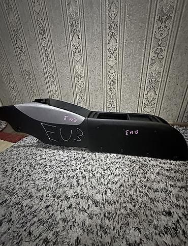 i vtec: Подлокотник Honda, Б/у — 3