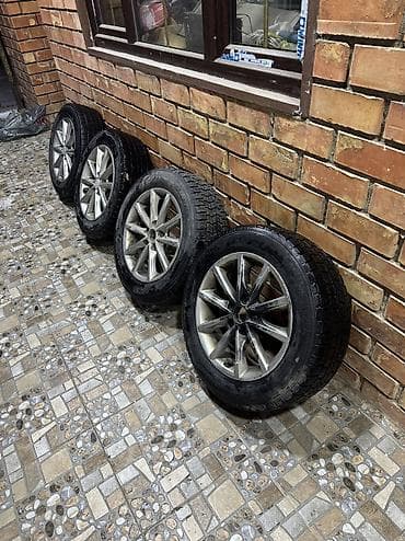 шиналар: Дөңгөлөктөр монтажда 205 / 60 / R 16, Кыш, Колдонулган, Комплект, Жеңил унаалар, Куйма, тешиктери - 5 — 7