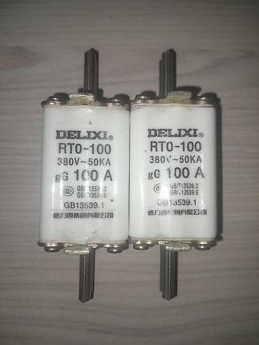 3 3: Плавкий предохранитель DELIXI RT0-100 - Номинальный ток: 100 A (gG) - — 2