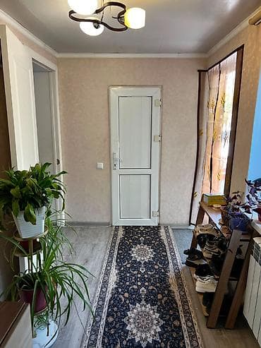 Үйлөр: В продаже одноэтажный жилой дом с хорошим ремонтом. Локация - ж/м — 7