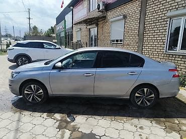 e 303: Dongfeng : 2022 г., 0.1 л, Автомат, Электромобиль, Седан — 2