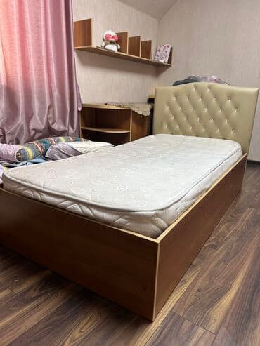 бу кровать с матрасом: Продаю односпальную кровать с матрасом
198*103
Подробнее WA — 1