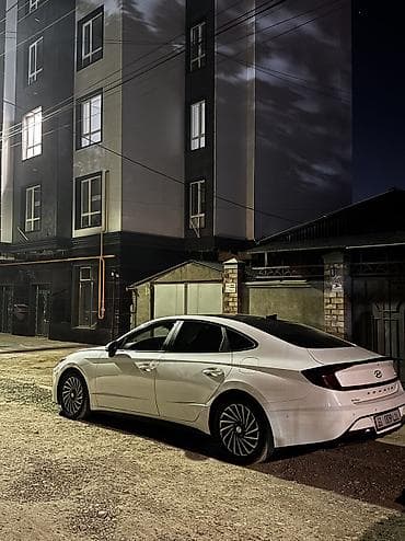 model y: Hyundai Sonata: 2021 г., Автомат, Гибрид, Седан — 2