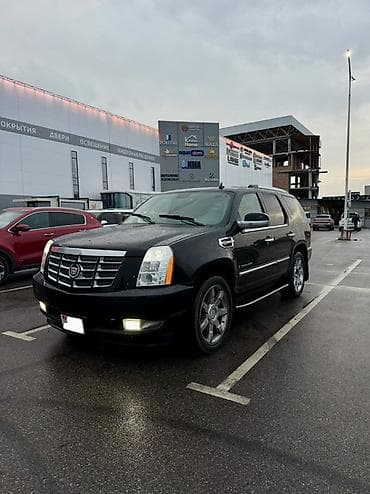 машина в идеальном состоянии: Cadillac Escalade: 2009 г., 6 л, Автомат, Бензин, Внедорожник — 1