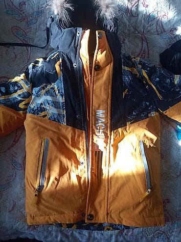лыжные куртки: Все куртки по 1000 с, состояние и качество отличное, возраст 3-5 лет — 3